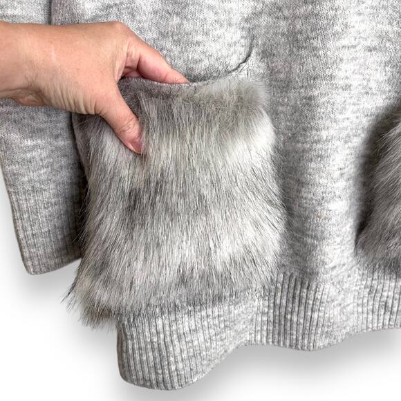 NWT Lane Bryant Marled Gray Tunic Sweater With Faux Fur Pockets Women's 14/16 - Picture 6 of 9